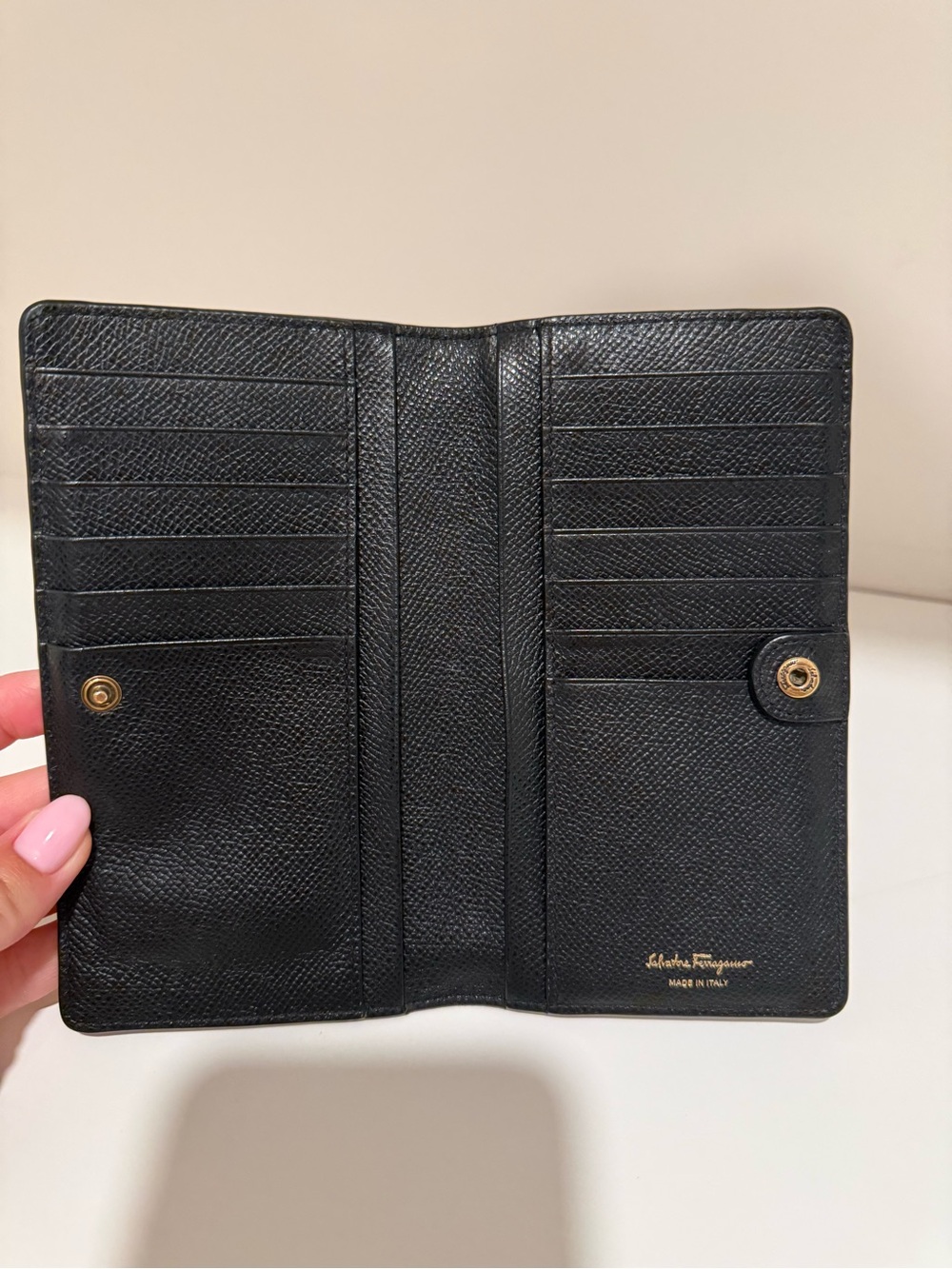 Ferragamo Gancini Leather Wallet - Picture 6 of 7